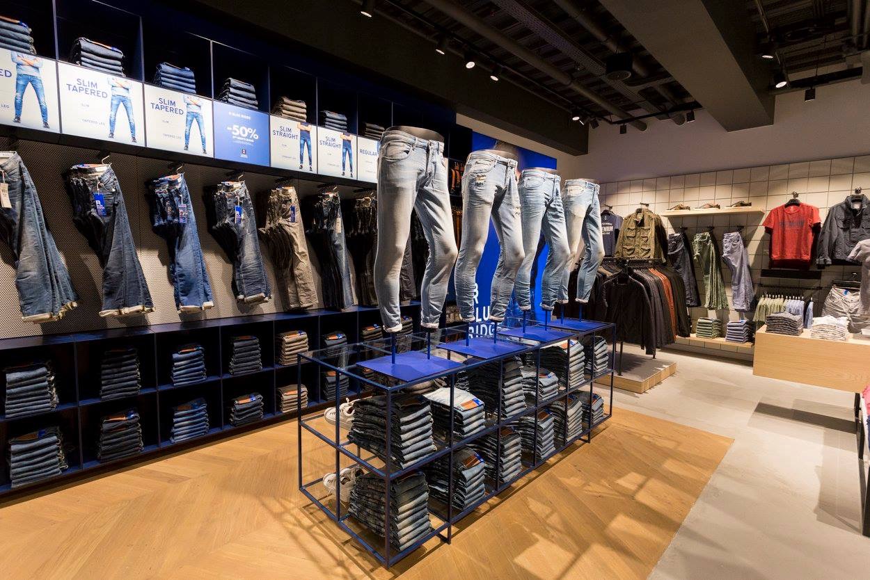 WE Flagship store Utrecht Hoog Catharijne