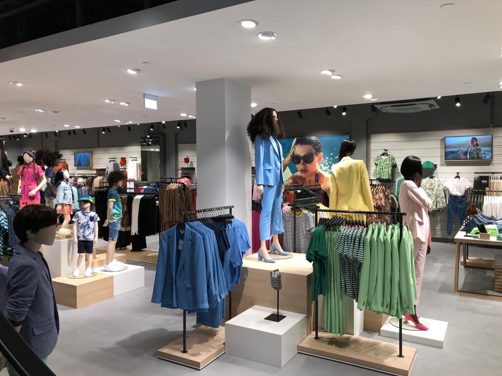 WE store Mall of the Netherlands