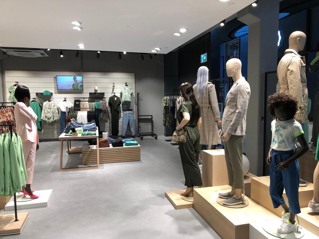 WE store Mall of the Netherlands